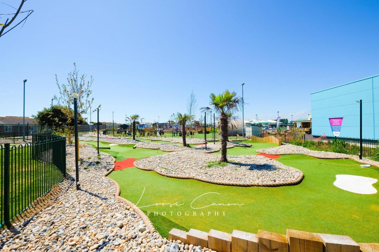 Sea 'N' Stars Platinum Plus Holiday Home With Views, Free Wifi And Netflix Camber Экстерьер фото