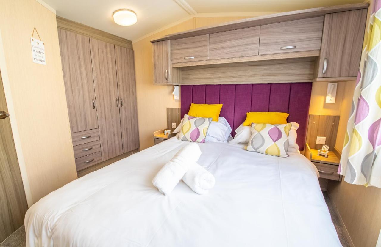 Sea 'N' Stars Platinum Plus Holiday Home With Views, Free Wifi And Netflix Camber Экстерьер фото